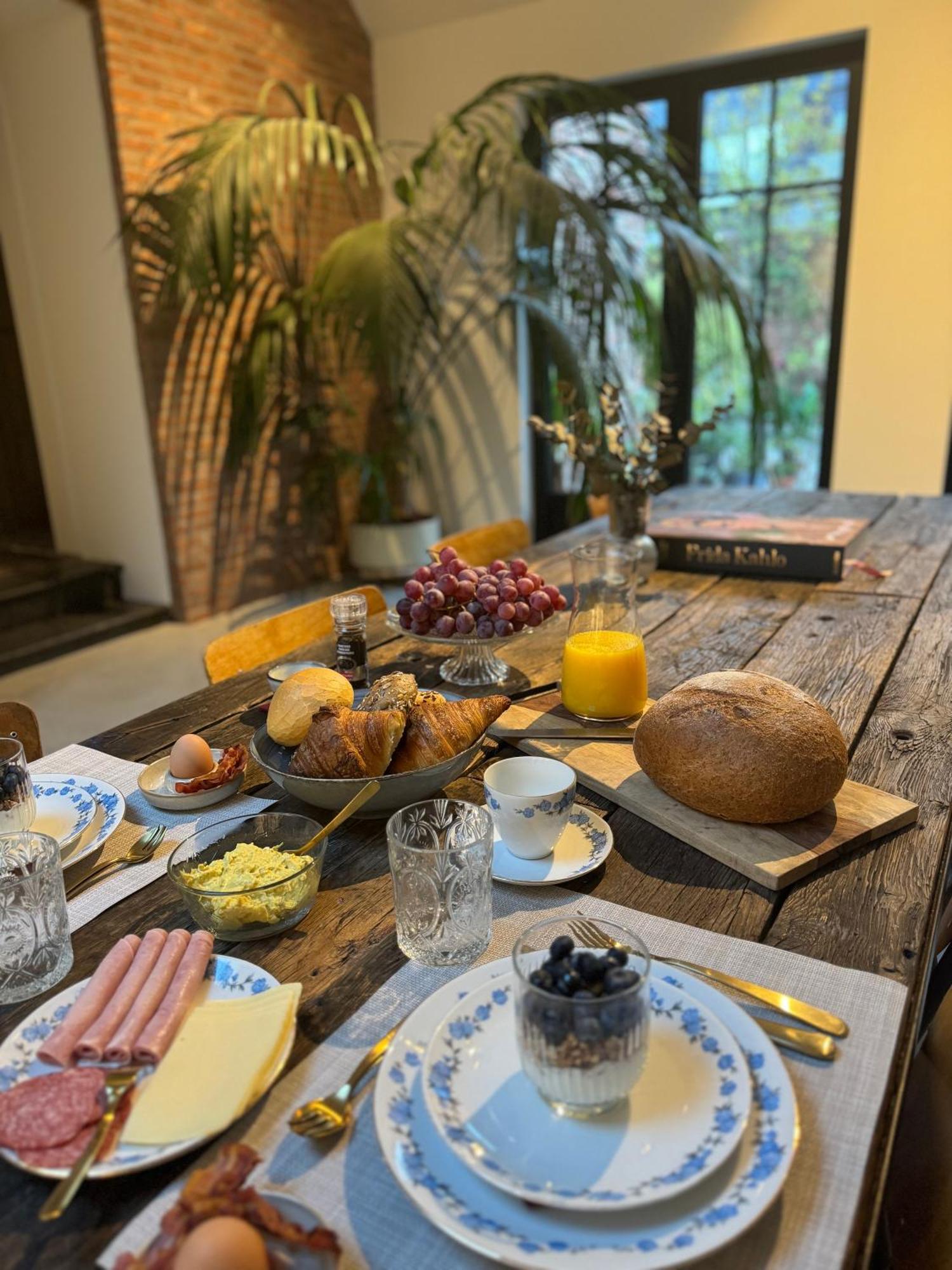 モル De Wilden Ezel Bed & Breakfast エクステリア 写真